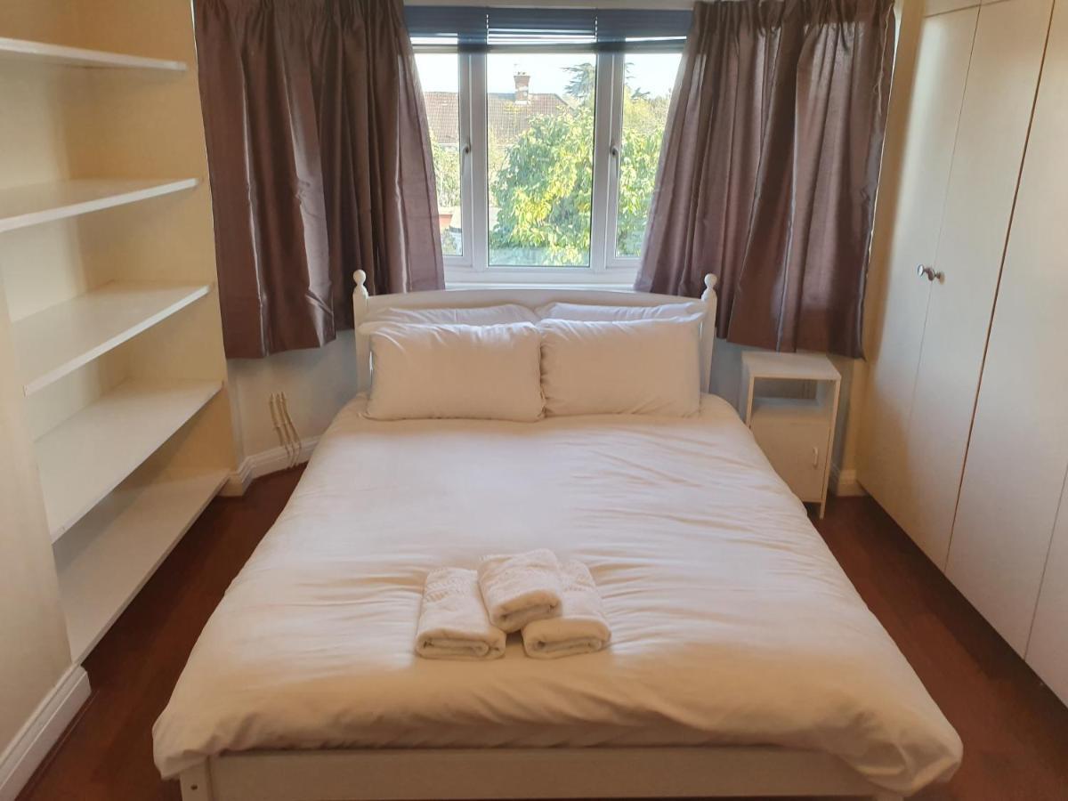 Elegant House 10 Minutes Walk To Wembley Stadium Villa London Exterior photo